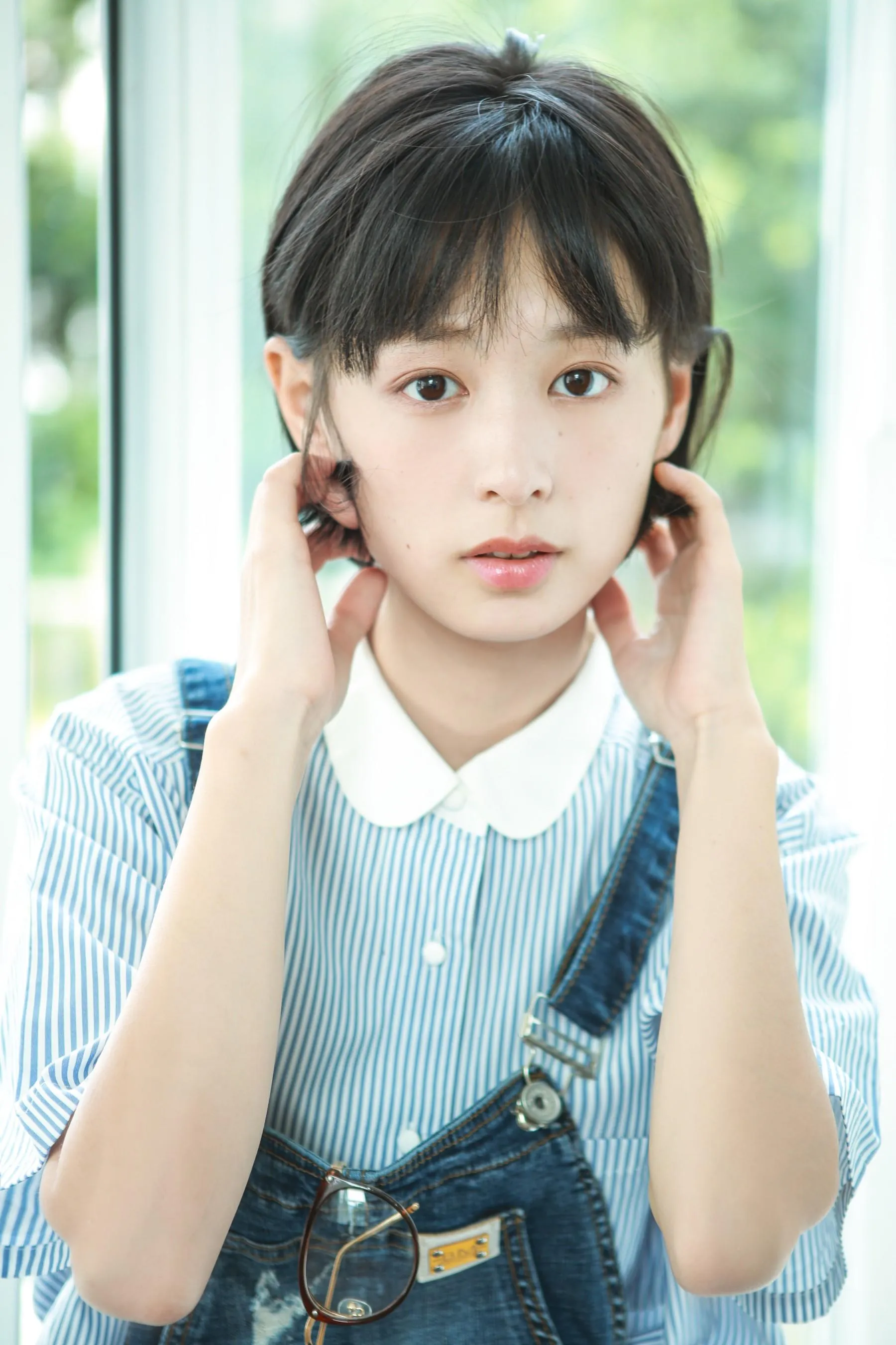 [艺图语] 2022.06.02 去拥抱一夏天的风 万粘青 [30P]插图1